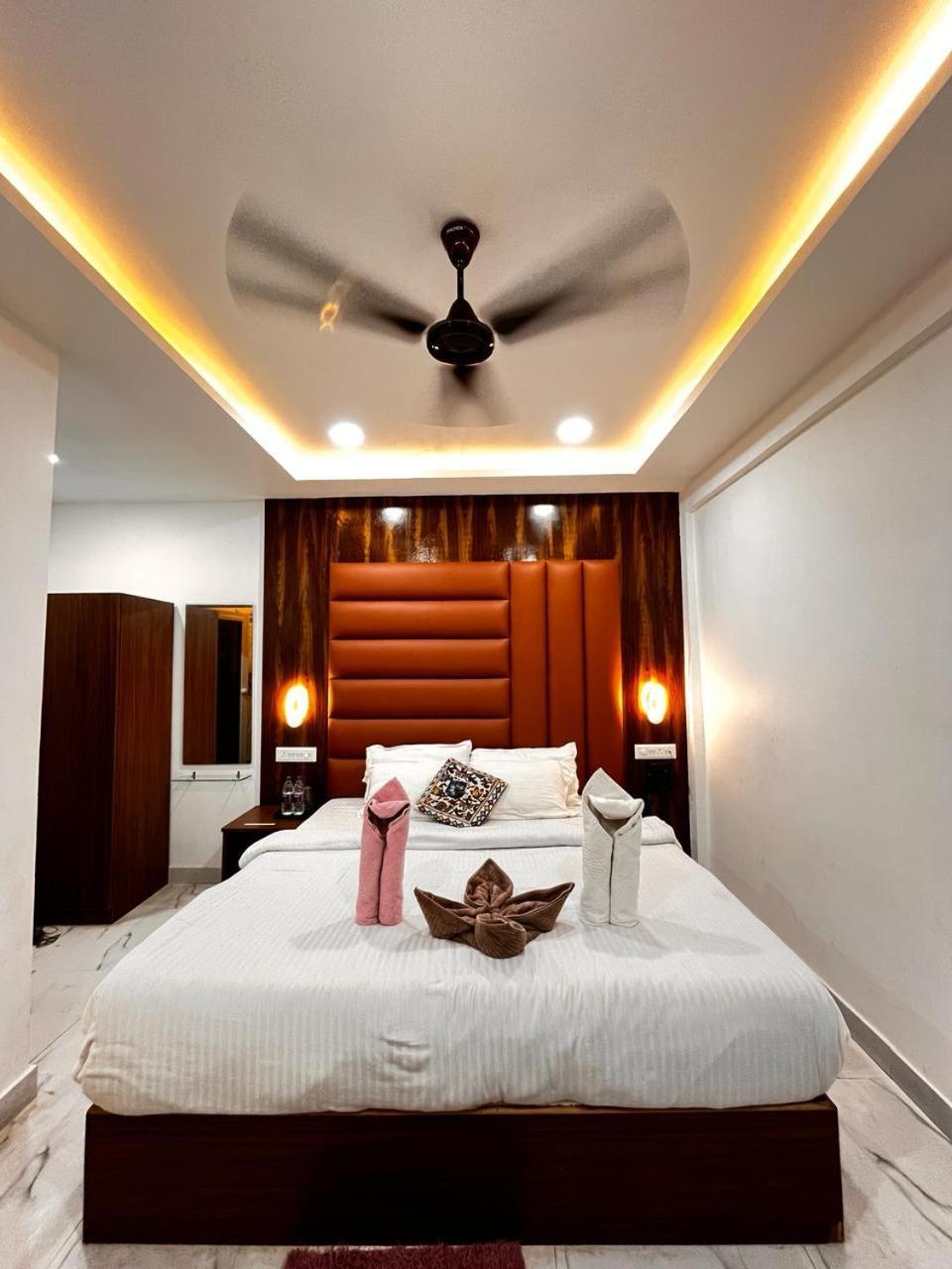 Hotel Small Daddy Plus Calangute Exterior photo
