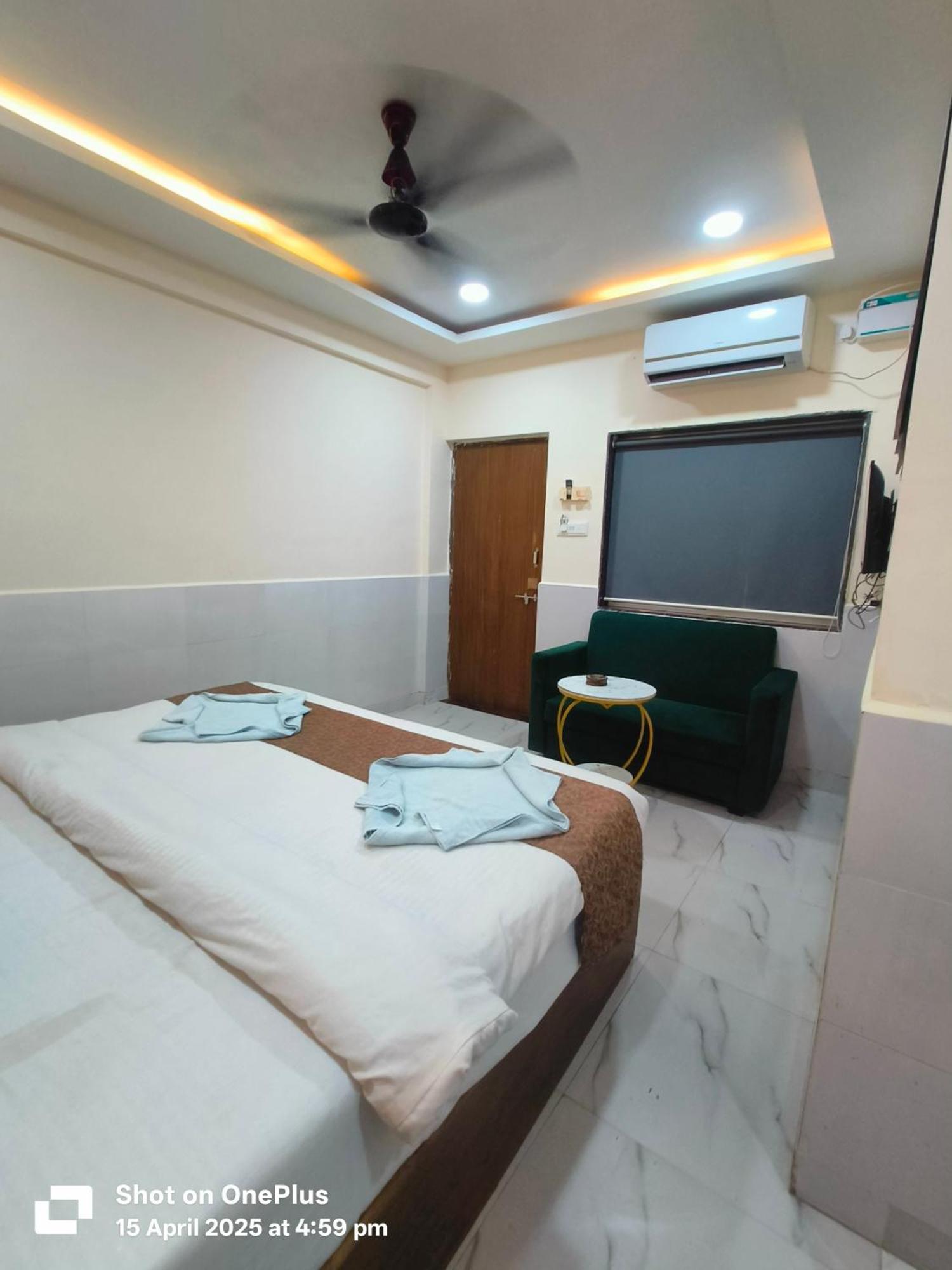Hotel Small Daddy Plus Calangute Exterior photo